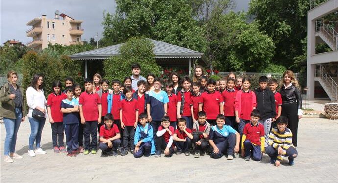ÖĞRENCİLERDEN ALANYA BELEDİYESİ SERASINA ZİYARET