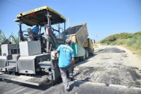 OKURCALAR’A 1 KİLOMETRELİK SICAK ASFALT