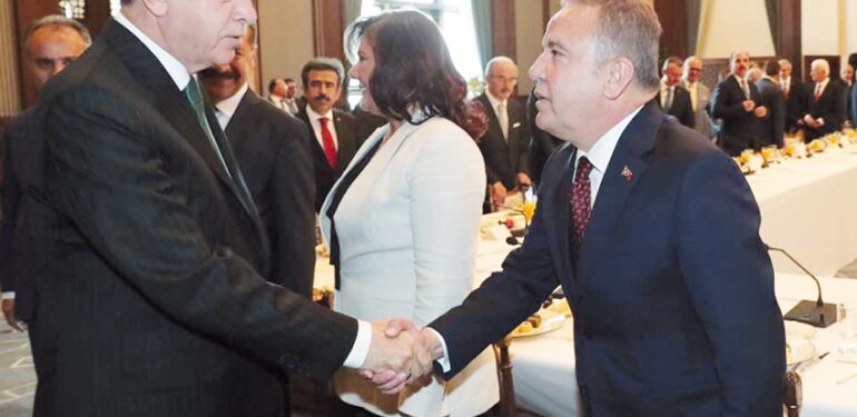 Cumhurbaşkanından Böcek’e 200 milyon