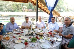 BAŞKAN YÜCEL ZABITALARLA KAHVALTIDA BULUŞTU