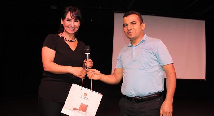 ECE ÜVEY,  DUYGUSAL ZEKANIN HAYATIMIZDAKİ ÖNEMİNİ ANLATTI