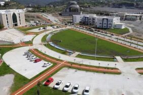 alku_yeni_rektoru_belli_oldu_h382058_14b6b