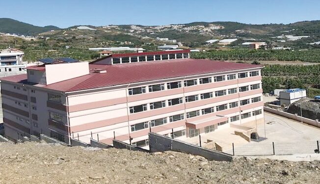 Kargıcak’da okul öğrenci bekliyor