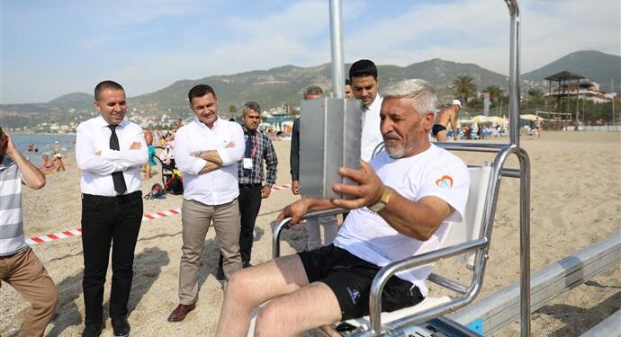 ALANYA BELEDİYESİ’NDEN ENGELSİZ PLAJA ÖRNEK PROJE