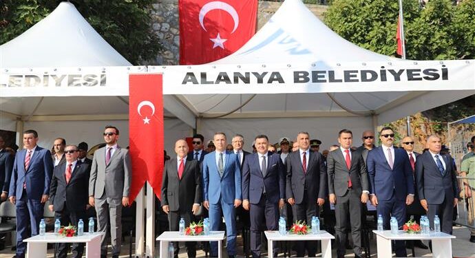 ALANYA’DA CUMHURİYET BAYRAMI BÜYÜK BİR COŞKUYLA KUTLANDI