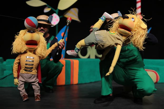 BELEDİYE TİYATROSU TURNEDEN TURNEYE KOŞUYOR