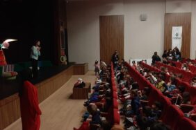 BELEDİYE TİYATROSU’NA ANKARA TURNESİNDE ÖDÜL