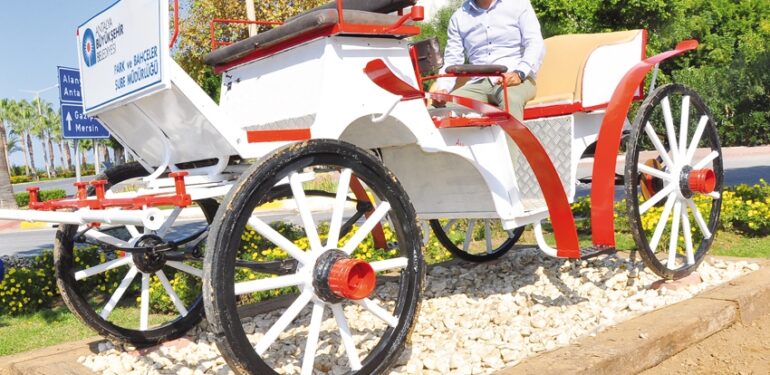 Faytonlar süs oldu..