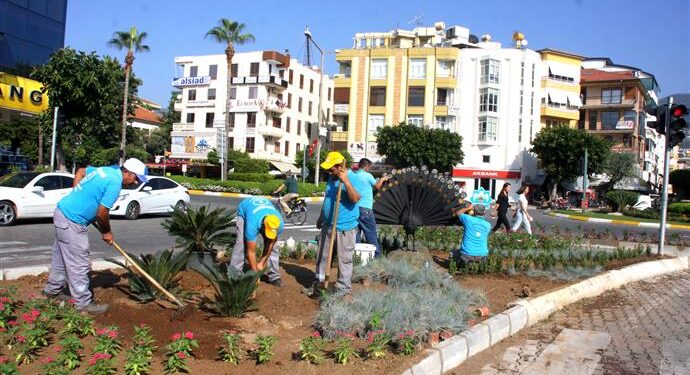 MOLA KAVŞAĞI’NDA PEYZAJ DÜZENLEMESİ YAPILDI