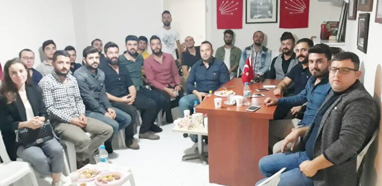 CHP’li gençler Mahmutlar’da buluştu
