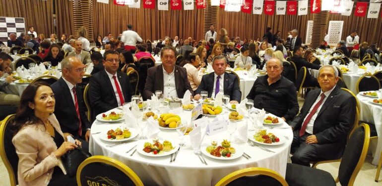 CHP 96. yılını coşkulu kutladı