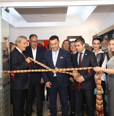 BARIŞ SERGİSİ AÇILDI