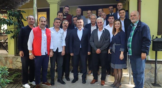 BAŞKAN YÜCEL MERKEZ MAHALLE MUHTARLARIYLA BİR ARAYA GELDİ