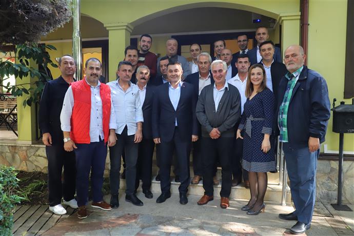 BAŞKAN YÜCEL MERKEZ MAHALLE MUHTARLARIYLA BİR ARAYA GELDİ