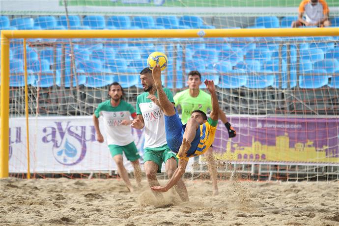 KUMDA ÇEYREK FİNALLER OYNANDI