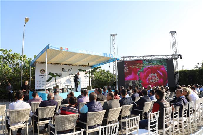 MUZ ATIKLARINDAN ÜRETİLEN ORGANİK GÜBRENİN TANITIMI YAPILDI