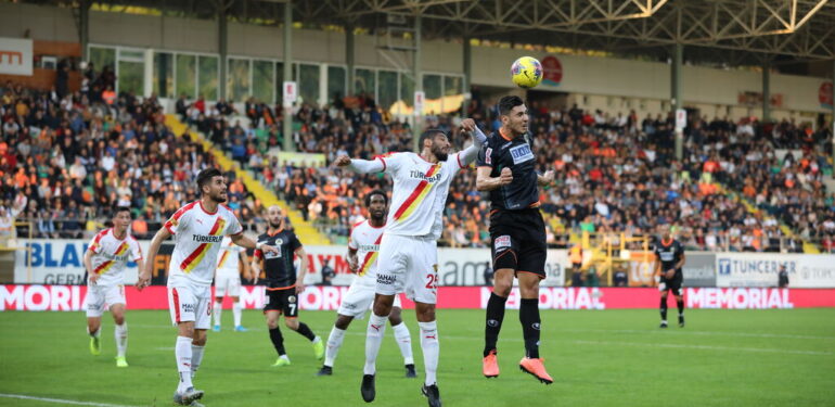 Alanyaspor üzmeye başladı