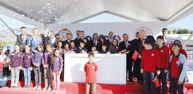 Mahmutlar’da okul temeli atıldı