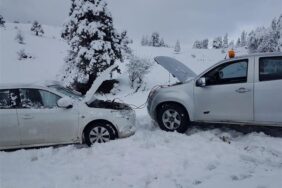 ALANYA BELEDİYESİ KARDA MAHSUR KALAN VATANDAŞLARIN İMDADINA YETİŞTİ