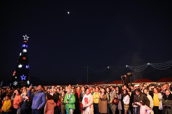 ALANYA BELEDİYESİ’NİN FARKINDALIK ETKİNLİĞİ NOEL PAZARI, 10. YILINI KUTLADI