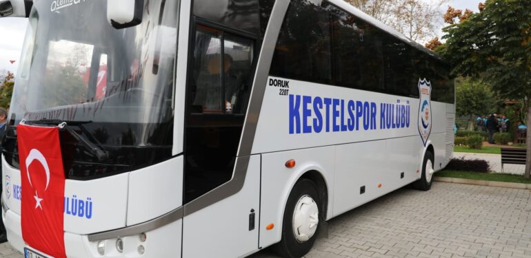 Başkan Yücel’den Kestelspor’a 2020 hediyesi