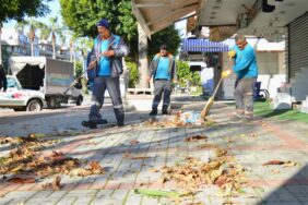 ALANYA BELEDİYESİ FIRTINA SONRASI ŞEHRİ TEMİZLİYOR