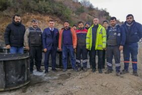 BAŞKAN YÜCEL KUM TUTUCU T-MAHMUZ İMALAT SAHASINI ZİYARET ETTİ