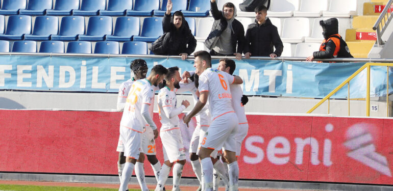 Alanyaspor maç geliri depremzedelere