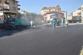 ALANYA’DA CADDE VE SOKAKLAR YENİLENİYOR