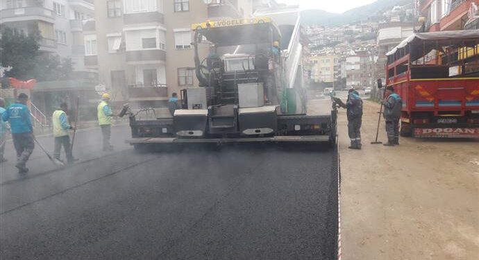 Hacet’e sıcak asfalt