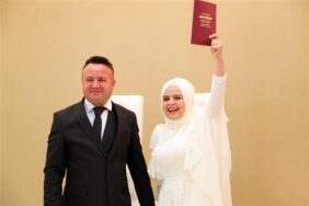 SEVGİLİLER GÜNÜ’NDE 24 ÇİFT MUTLULUĞA ‘EVET’ DEDİ