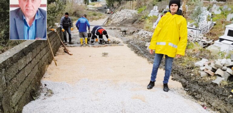 Mezarlık yoluna Parke çalışması