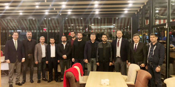 Koç, Meclis üyeleri ile bir araya geldi