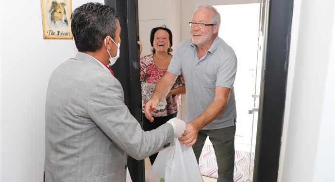 65 Yaş üstü Alman Çiftin alışverişini Alanya Belediyesi yaptı