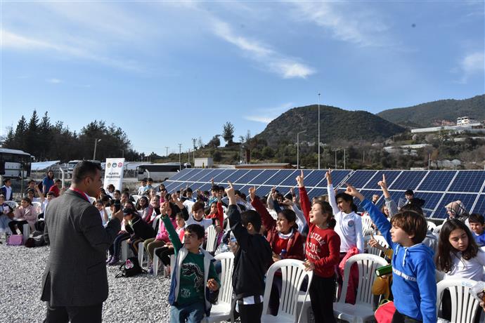 ÇEVRECİ ÖĞRENCİLER GES İLE TANIŞMAYA DEVAM EDİYOR