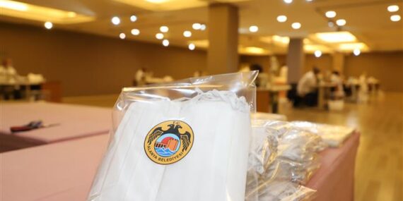 Alanya Belediyesi artık maskesini kendi yapıyor