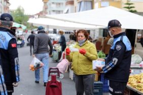 ALANYA BELEDİYESİ ÜCRETSİZ MASKE DAĞITIMINA BAŞLADI