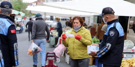 ALANYA BELEDİYESİ ÜCRETSİZ MASKE DAĞITIMINA BAŞLADI