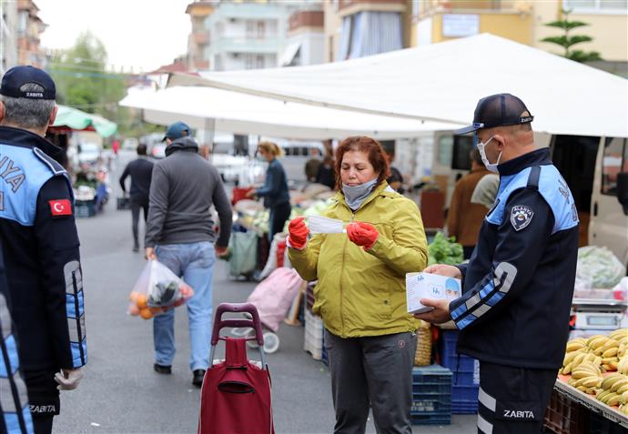 ALANYA BELEDİYESİ ÜCRETSİZ MASKE DAĞITIMINA BAŞLADI