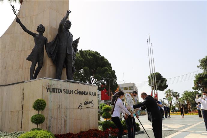 19 MAYIS ATATÜRK'Ü ANMA GENÇLİK VE SPOR BAYRAMI KUTLANDI