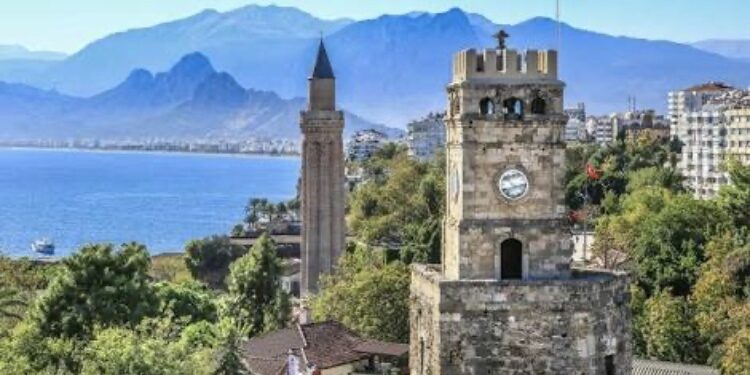 Antalya’nın 2 mahallesinde karantina