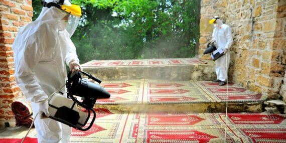 ALANYA BELEDİYESİ İBADET ALANLARINI DEZENFEKTE ETTİ