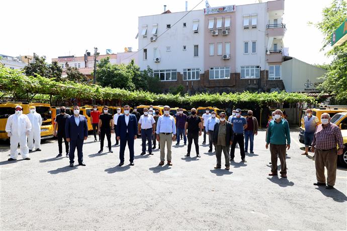 TAKSİ VE TAKSİ DURAKLARI DEZENFEKTE EDİLDİ