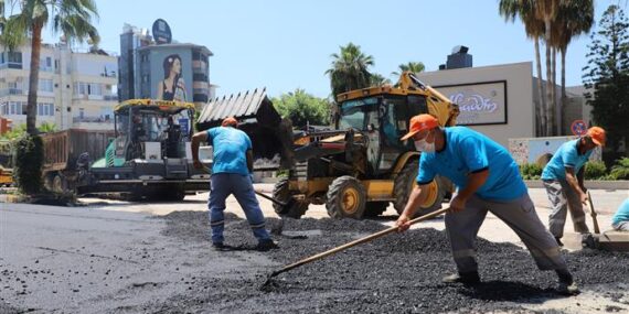 Alanya’da bozulan yollar yenileniyor
