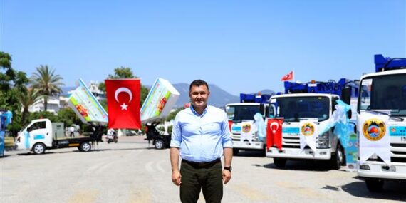 Geri dönüşüm filosu 5 yeni araç ile güçlendi