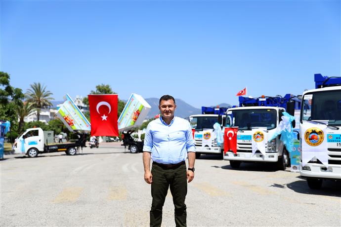 GERİ DÖNÜŞÜM FİLOSU 5 YENİ ARAÇ İLE GÜÇLENDİ