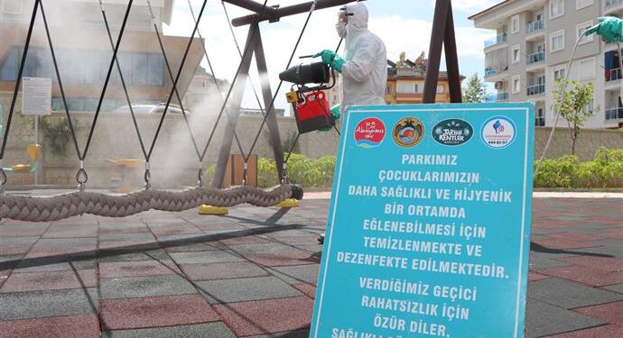 Parklar çocuk ve gençler için hazırlanıyor