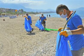 SAHİL BÜFELERİ VE ÇEVRESİ TEMİZLENDİ