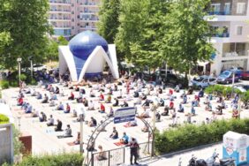 cuma_namazi_kilindi_