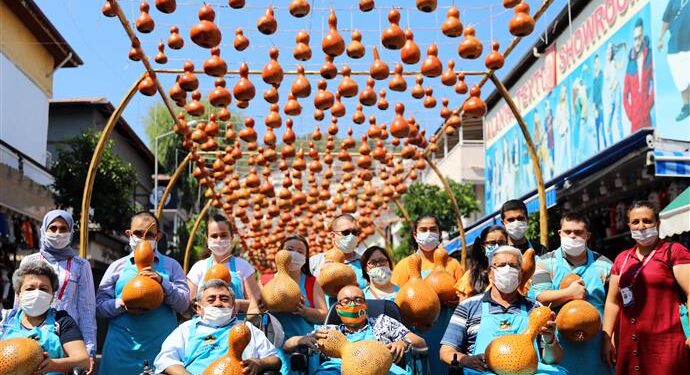 Alanya Belediyesi Kabak sokağını genişletiyor